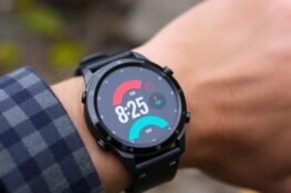 How to Choose the Best Smartwatch for Hiking and Heart Monitor
