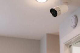 How to Choose the Smart Bulbs for Recessed Lighting and Security Camera How to Choose the Smart Bulbs for Recessed Lighting and Security Camera