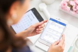 How to Use Gadgets With a Skincare Routine Planner and Analyzer